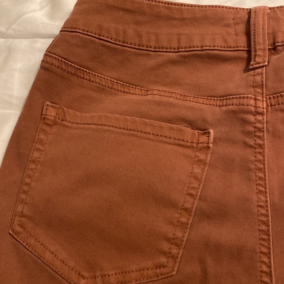 NWOT m jeans by maurices™ High Rise Jegging Size M Reg Length 39” Inseam 28.5” - Picture 13 of 13